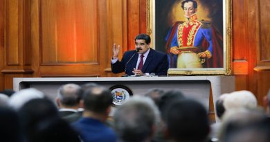 Presidente Maduro: El imperio norteamericano no podrá con la Patria de Bolívar