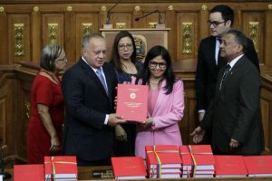 Vicepresidenta Ejecutiva de la República, Delcy Rodríguez, anunció que el Presupuesto para el Ejercicio Fiscal 2020 destinará el 75,9% de los ingresos de la Patria a la inversión social