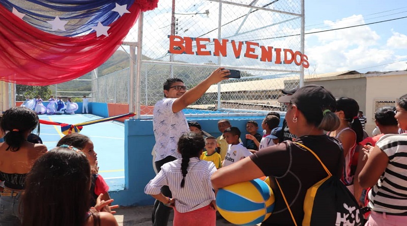 Se inaugura cancha deportiva en Cañada de Las Veras del estado Aragua