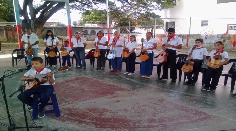 Parranda y aguinaldos llega a la comunidad del municipio Francisco Linares Alcántara en Aragua