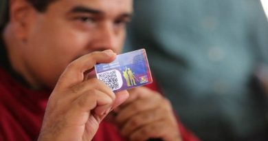 Inició entrega de bono por 3er aniversario del Carnet de la Patria