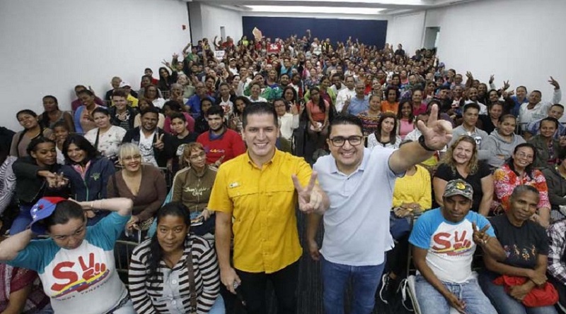 Brigadistas del Movimiento Somos Venezuela se suman a la criptomoneda venezolana Petro