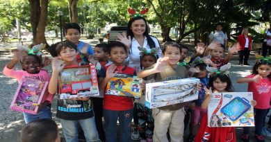 Fundaniño celebró compartir navideño y entrega de juguetes con más de 100 niños de Carabobo en parque Negra Hipólita