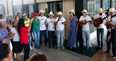 Corpo Nueva Esparta recibe a temporadistas con parrandas para festejar las Navidades felices 2019