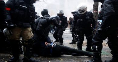 Noventa personas fueron detenidas por Policía francesa durante huelga general contra reforma de pensiones