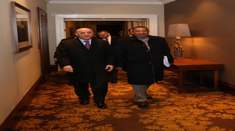 Ministro Quevedo llegó a Viena para participar en reuniones de la OPEP