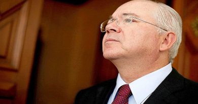Informe revela que Rafael Ramírez autorizó negociaciones irregulares entre PDVSA y compañías