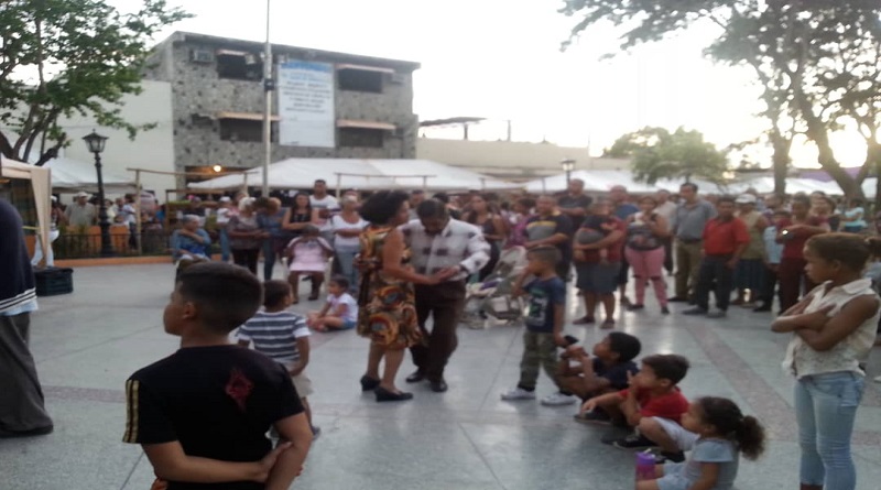 Talento musical del maestro Alfredo Sánchez despidió la Feria de Dulcería Criolla en Aragua