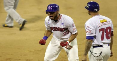 Tiburones se metió con samba en la semifinal al eliminar a Leones