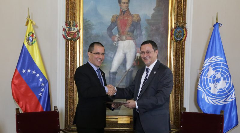 Canciller Arreaza recibió acreditación de nuevo Jefe de Misión designado por la OIM