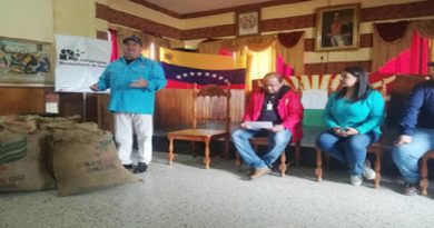 Benefician 12 mil caficultores con entregas de insumos y semillas en el estado Lara