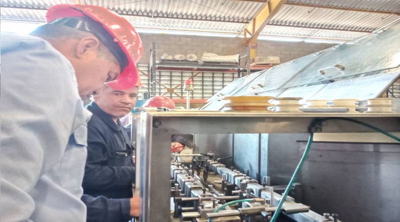 Inspeccionan niveles de producción de industrias de lubricantes PDVSA en Carabobo
