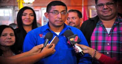Ministro Villarroel destaca efectividad del Sistema Petro Inmobiliario como mecanismo para la culminación de viviendas