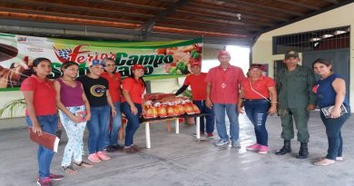 Beneficiadas familias del municipio Tinaco de Cojedes con Ferias del Campo Soberano