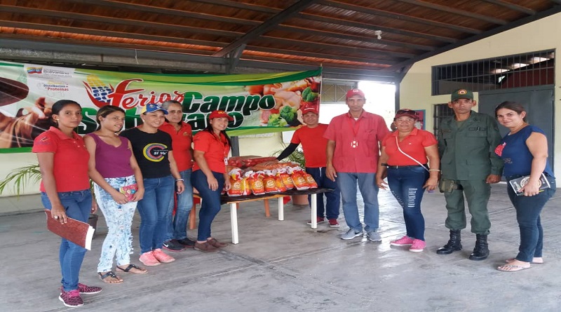 Beneficiadas familias del municipio Tinaco de Cojedes con Ferias del Campo Soberano