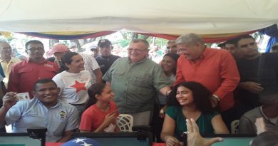 Ministro Piñate: Juventud de Apure asistió a puntos de carnetización del PSUV