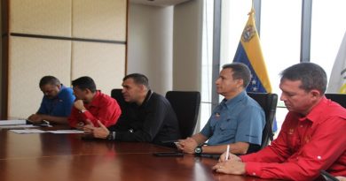 Estudiantes de UNETRANS impulsan Plan Producción de vehículo utilitario