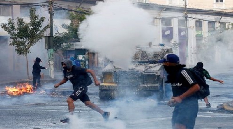 Un muerto y cientos de detenidos en nueva protesta en Chile