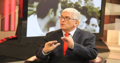 Roy Daza: Pompeo está montando escenario ante caída estrepitosa de Guaidó en Venezuela y en el mundo