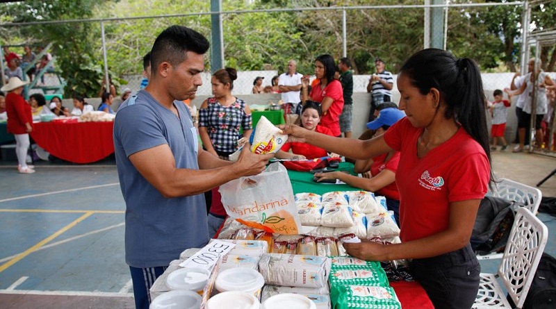 Distribuyen más de 5 mil kilos de alimentos en comunidad neoespartana