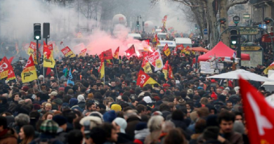 Francia registra nueva protesta masiva contra reforma de pensiones de Macron