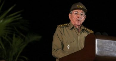 Raúl Castro recibió en La Habana al comandante en jefe de la Armada rusa