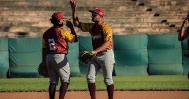 Venezuela mantiene invicto al noquear a El Salvador en Premundial Sub23