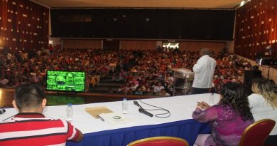 Aristóbulo Istúriz: pertinencia, permanencia y prosecución dentro del sistema educativo debe ser garantía de todos