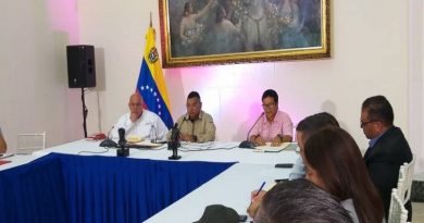 Erika Farías: Operativas 18 cisternas de agua la cual ha atendido a 272 familias en Caracas