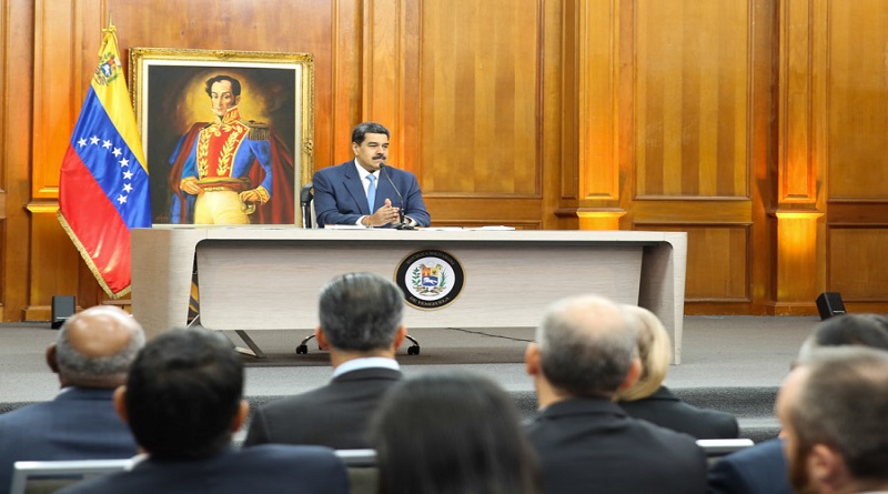Presidente Maduro ofrece rueda de prensa con medios de comunicación por demanda ante CIP