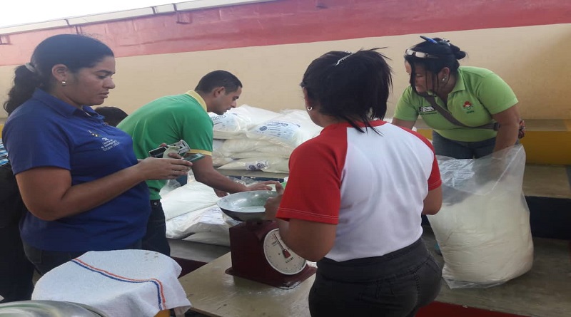 Pdval realiza despliegue en las escuelas del municipio la Cañada de Urdaneta en el Zulia