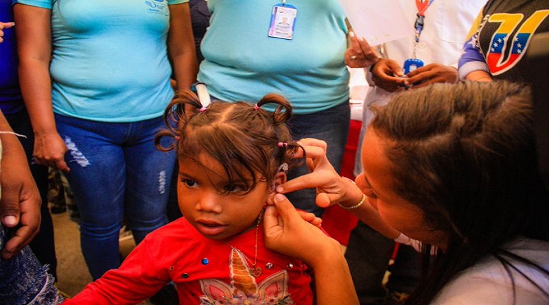 Más de 3.500 familias de Macuto atendidas en Plan de Atención a víctimas de la guerra económica en La Guaira