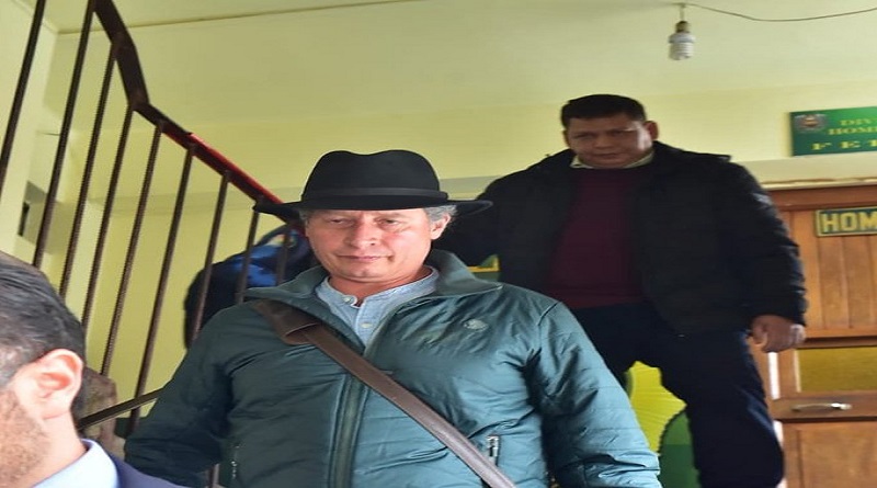 Bolivia permite salida de dos exfuncionarios de Evo Morales asilados en embajada de México