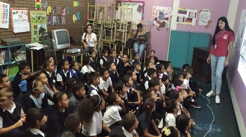 Programa educativo “Metro va a la Escuela” entusiasmó a más de 130 niños de Los Teques