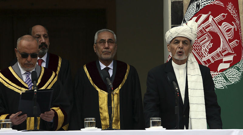 Ghani jura como presidente de Afganistán para segundo mandato