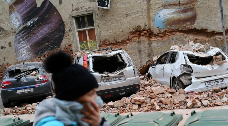 Graves daños provocó el terremoto más fuerte en los últimos 140 años en Croacia (+Fotos+Videos)