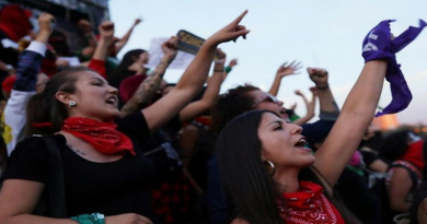 Huelga general cumple segunda jornada de protestas feministas en Chile