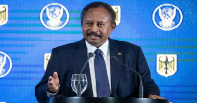 Primer ministro de Sudán sale ileso de atentado con bomba en Jartum