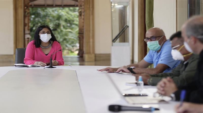 Gobierno llama a Plan Especial de Voluntariado a estudiantes de últimos años y julilados del sector salud