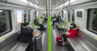 En Wuhan reanudan servicio del metro con control sanitario