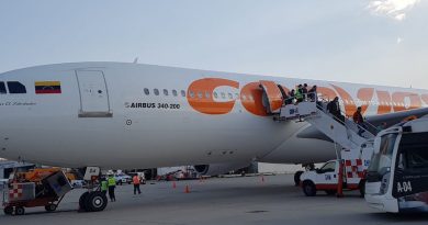 Al menos 73 mexicanos regresaron a su país en vielo humanitario de Conviasa