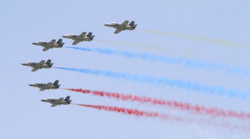 Operación Alegría de la FANB surcó cielos caraqueños con el Tricolor Patrio