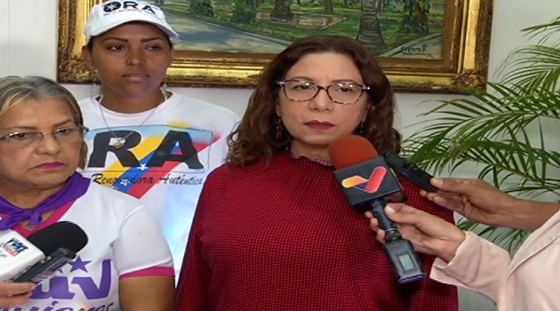 Mujeres revolucionarias rechazan agresiones contra la diputada Gleisi Hoffmann