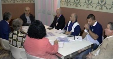 Ministro de Salud sostiene reunión con clínicas privadas para prevención del coronavirus