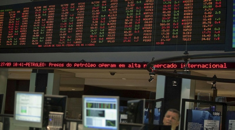 Precios del Crudo se mantienen estable y con esperanzas en recuperación de combustible pese a medidas de confinamiento en Europa