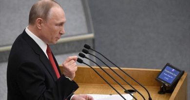 Presidente ruso Vladimir Putin firma proyecto de enmiendas a la constitución que será votado el 22 de abril