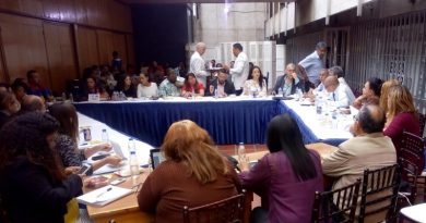 Ministro Trómpiz confirma construcción de sólido sistema de acreditaciones para la transformación universitaria
