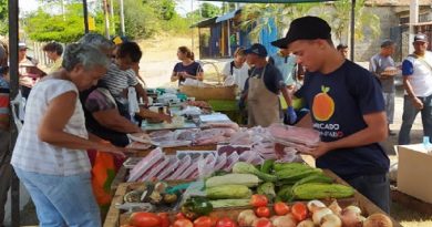 Mercado Comunitario beneficia a familias de Tacarigua en el estado Miranda