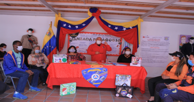 Verifican proceso de educación a distancia en escuela técnica de Caricuao