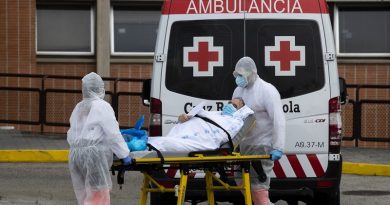 España registra este sábado ligero repunte en fallecidos por Covid-19